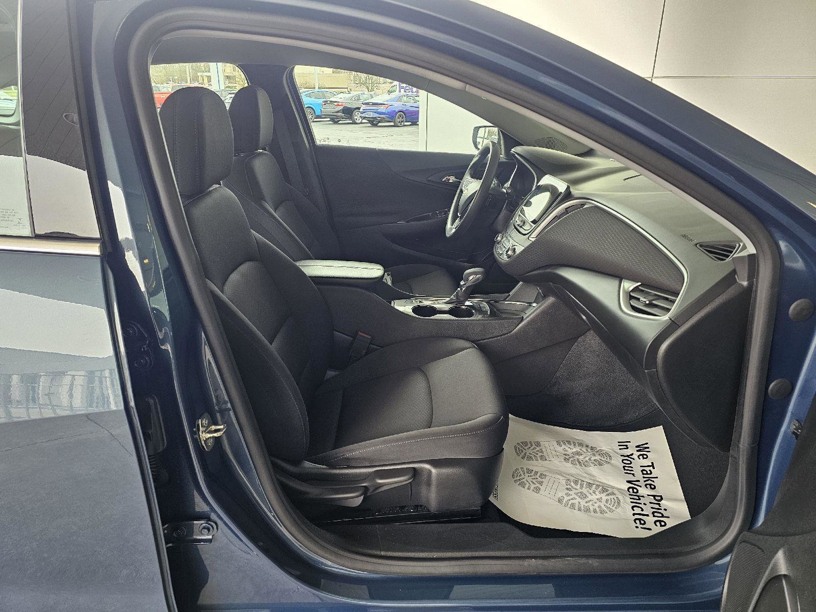 Used 2024 Chevrolet Malibu LT image 12