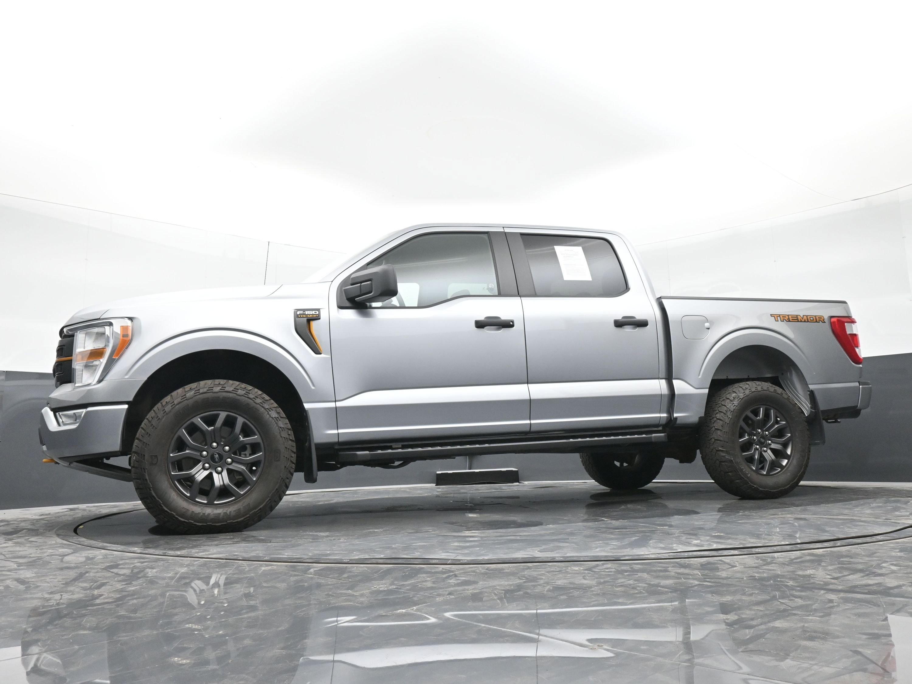 Used 2022 Ford F150 Tremor w/ Trailer Tow Package image 39