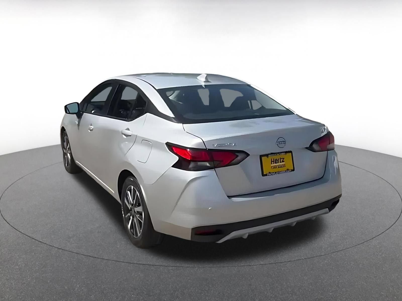 Used 2025 Nissan Versa SV FWD image 11