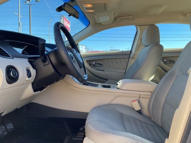Used 2014 Ford Taurus SE image 12