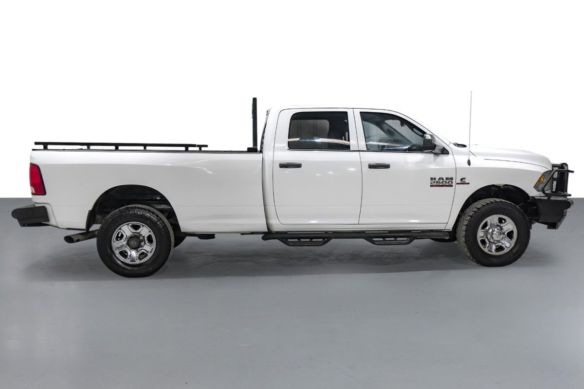 Used 2014 RAM 2500 Tradesman w/ Chrome Appearance Group AWD/4WD image 5