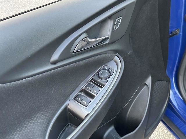 Used 2023 Chevrolet Malibu LS image 17