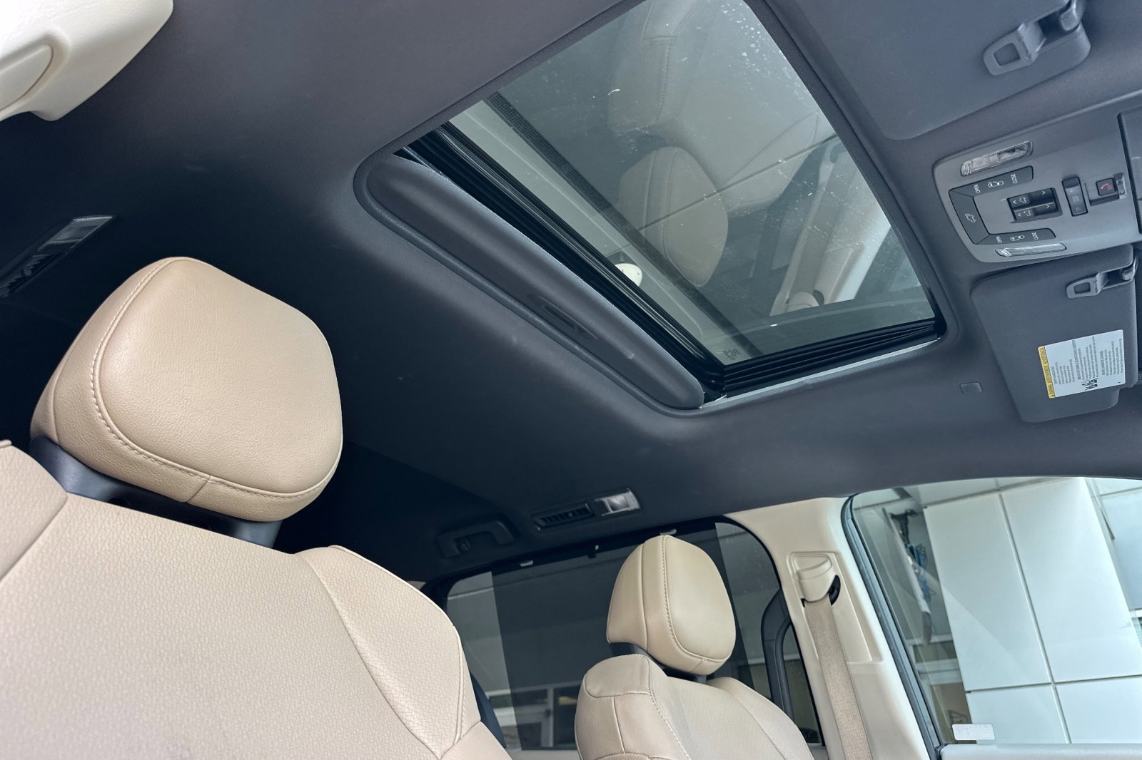Certified 2022 Toyota Sienna XLE AWD/4WD image 18