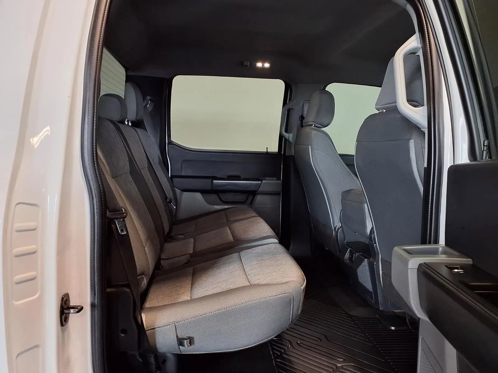 Used 2022 Ford F150 XL w/ Equipment Group 101A High AWD/4WD image 10
