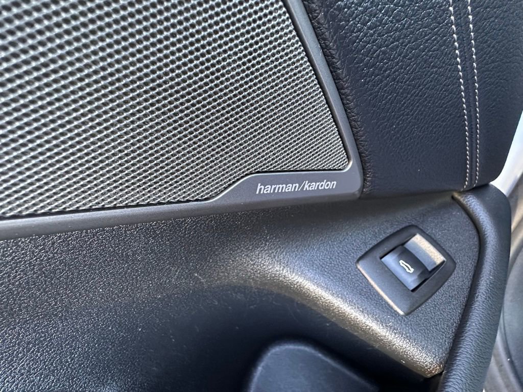 Used 2020 BMW 530i xDrive w/ Premium Package image 33