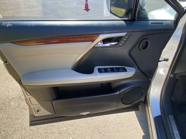 Used 2018 Lexus RX 350L FWD w/ Premium Package image 13