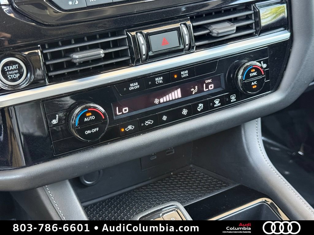 Used 2022 Nissan Pathfinder SV w/ SV Premium Package AWD/4WD image 35