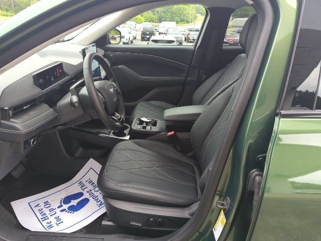 Used 2025 Ford Mustang Mach-E Select AWD/4WD image 11