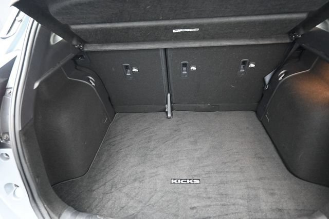Used 2023 Nissan Kicks SR w/ SR Premium Package FWD image 25