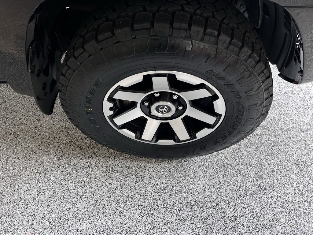 Used 2020 Toyota 4Runner TRD Off-Road Premium image 7