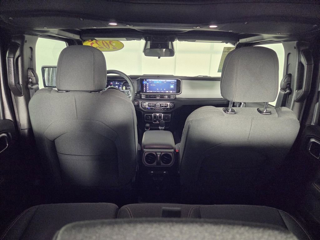 Certified 2025 Jeep Wrangler Sahara w/ Safety Group image 30