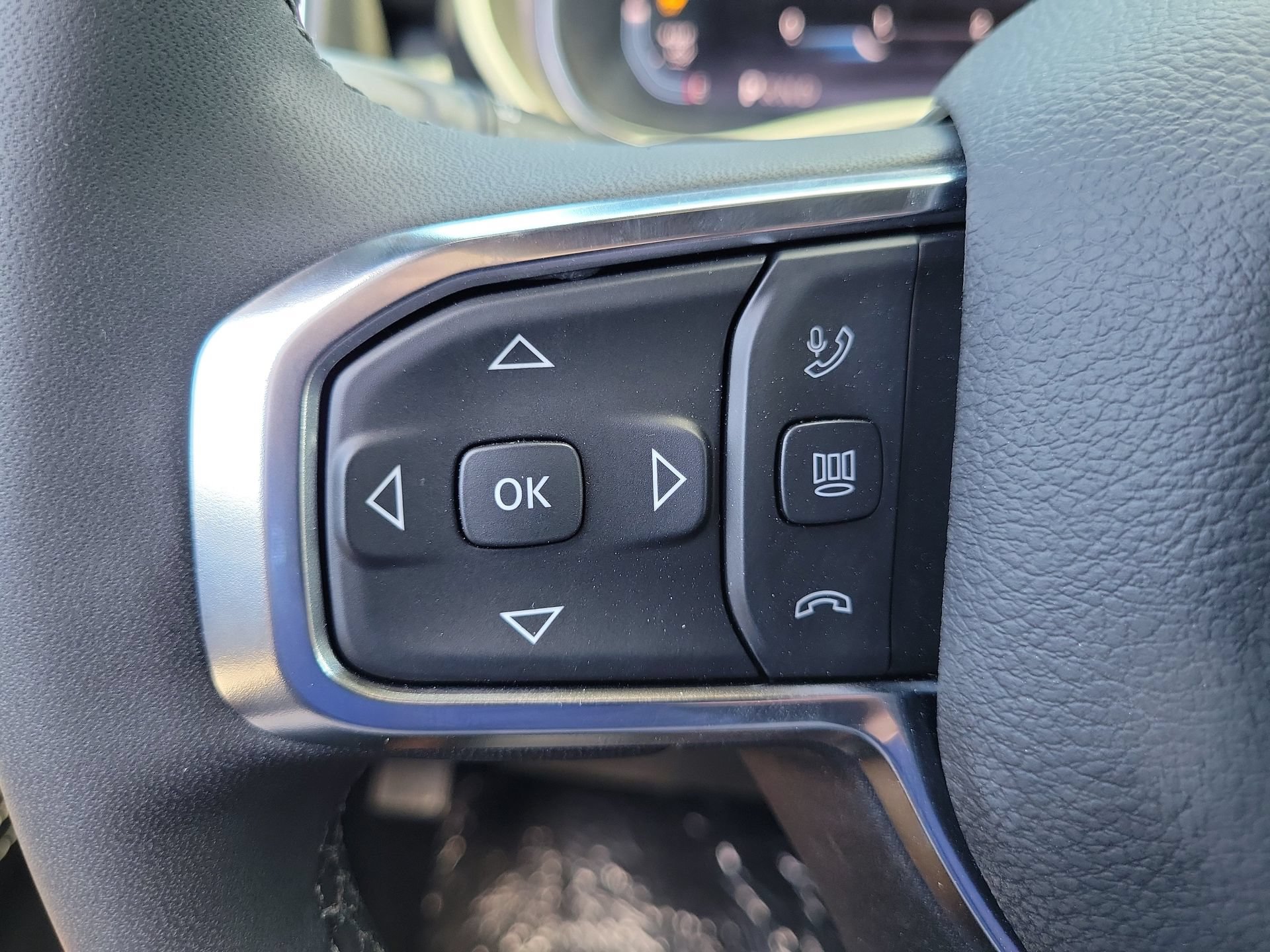 New 2026 RAM 2500 Laramie AWD/4WD image 5