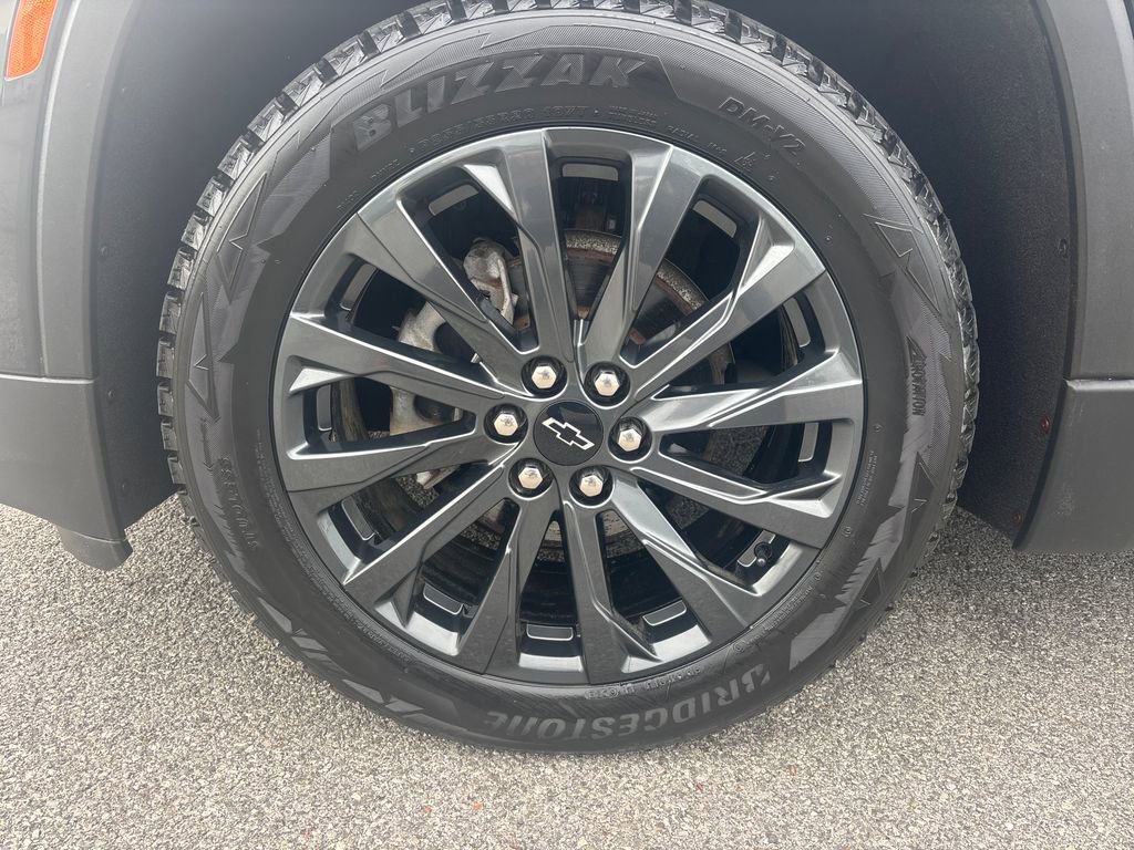 Used 2023 Chevrolet Traverse RS w/ LPO, Floor Liner Package AWD/4WD image 32