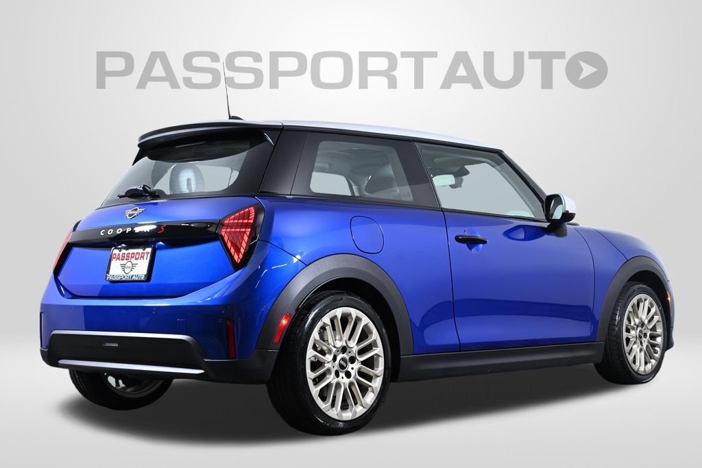 Certified 2025 MINI Cooper S FWD image 8