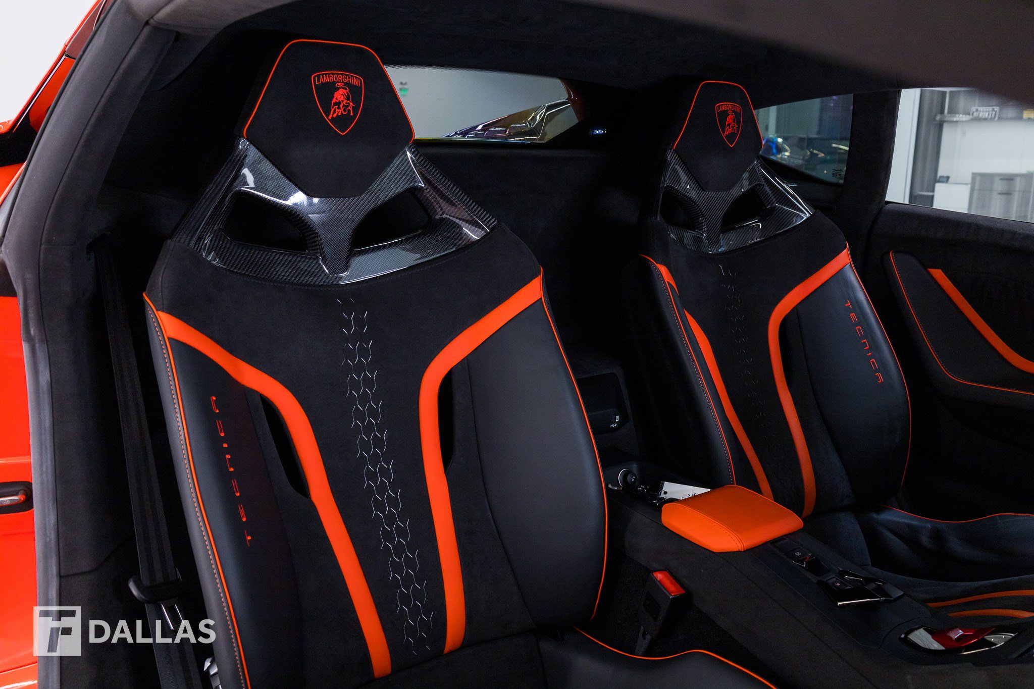 Used 2023 Lamborghini Huracan Tecnica RWD image 37