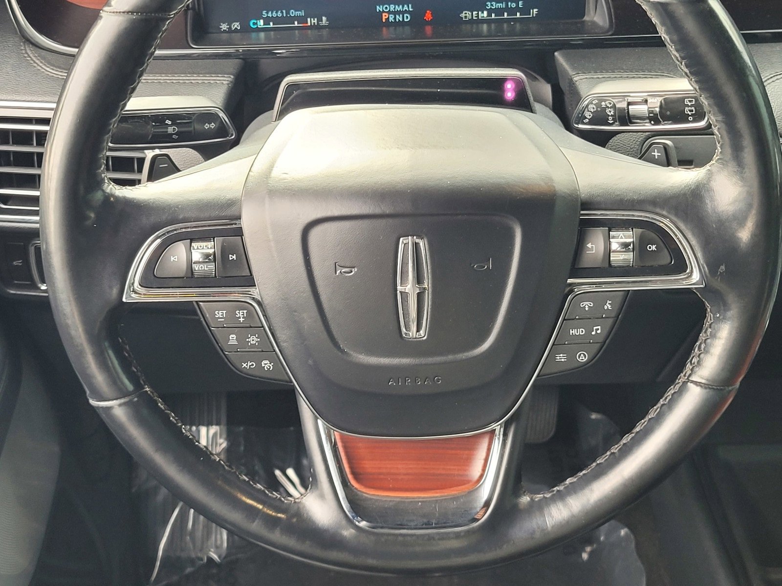 Used 2023 Lincoln Navigator Reserve image 12