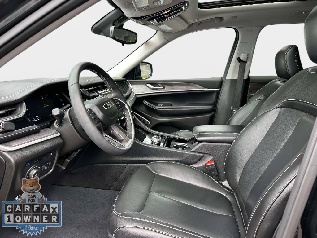 Used 2023 Jeep Grand Cherokee 4WD 4xe image 18