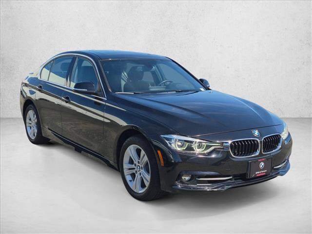 Used 2018 BMW 330i Sedan w/ Convenience Package RWD image 3
