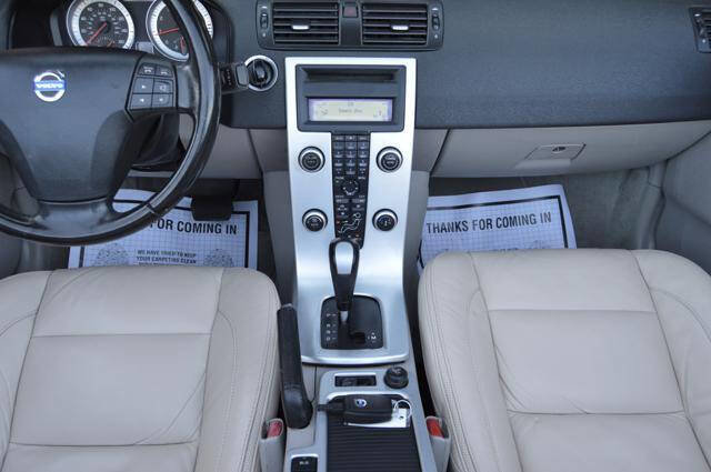 Used 2011 Volvo C70 T5 w/ Convenience Pkg image 26