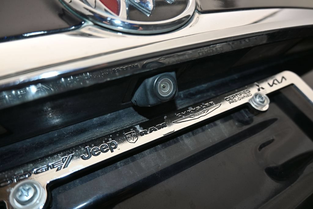 Used 2021 Buick Encore Preferred AWD/4WD image 36