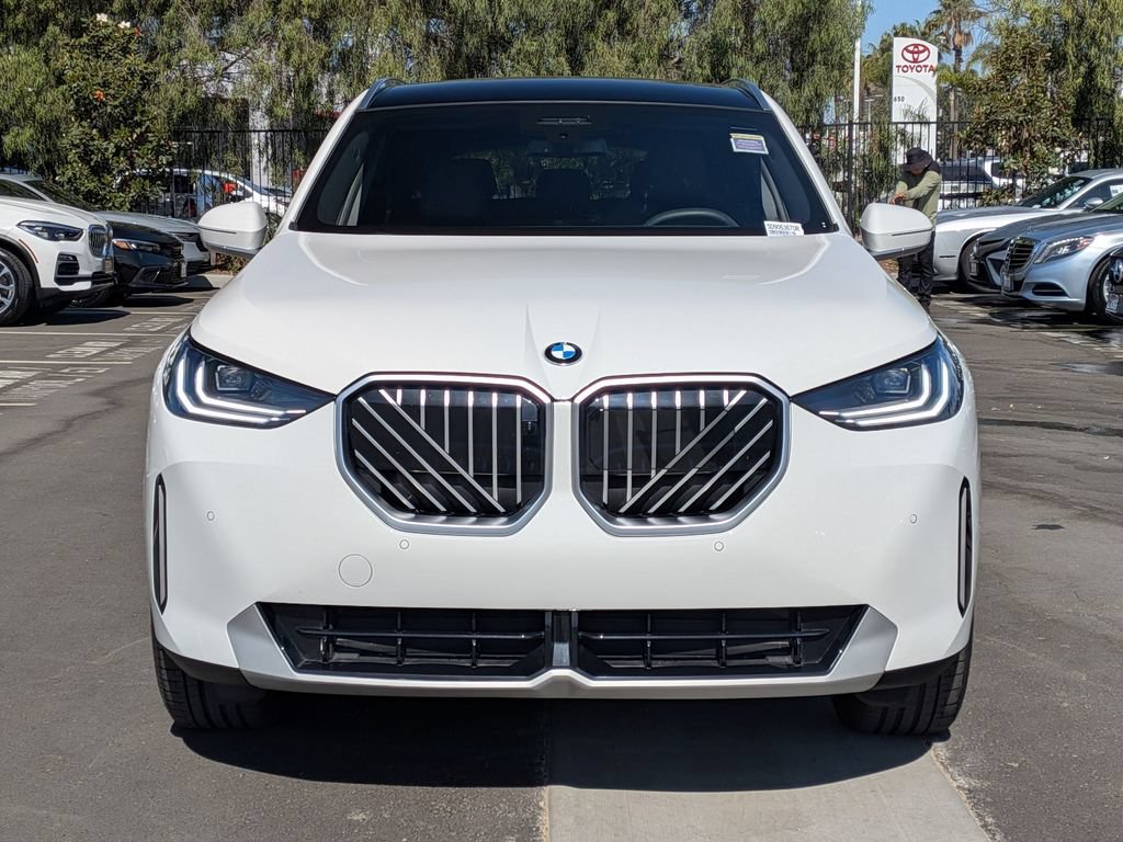 Used 2025 BMW X3 xDrive30i AWD/4WD image 4