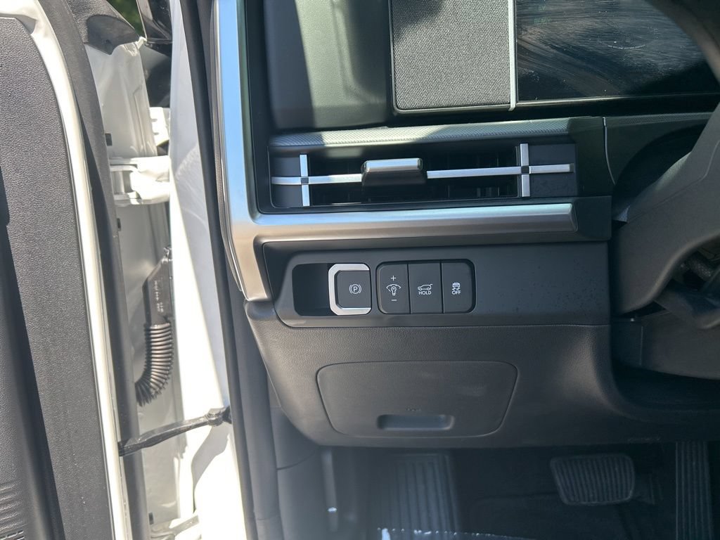 Certified 2026 Hyundai Santa Fe SEL FWD image 25