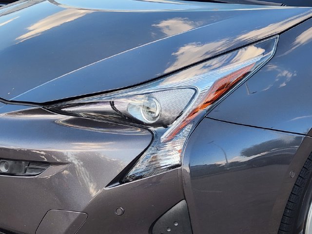 Used 2018 Toyota Prius Four w/ Advanced Technology Package FWD image 6