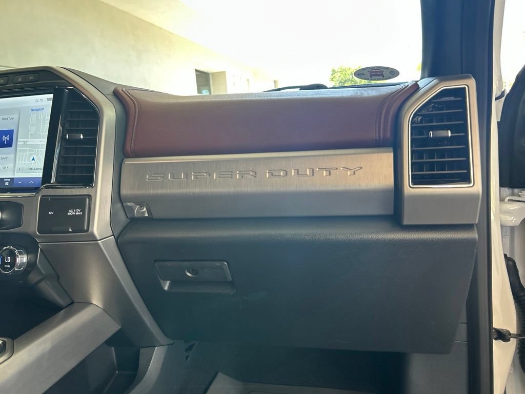 Used 2022 Ford F350 Platinum w/ FX4 Off-Road Package AWD/4WD image 28