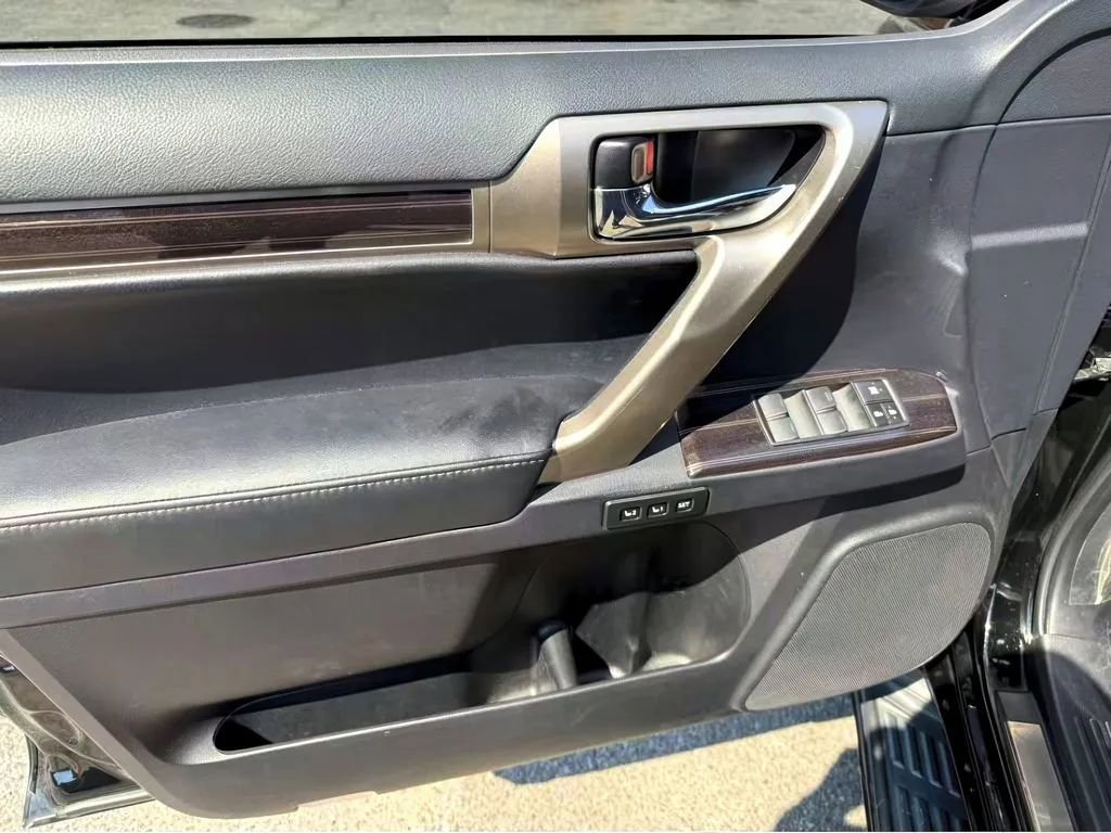 Used 2021 Lexus GX 460 Premium image 10
