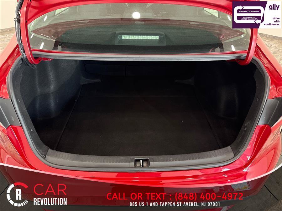 Used 2021 Toyota Corolla LE FWD image 39
