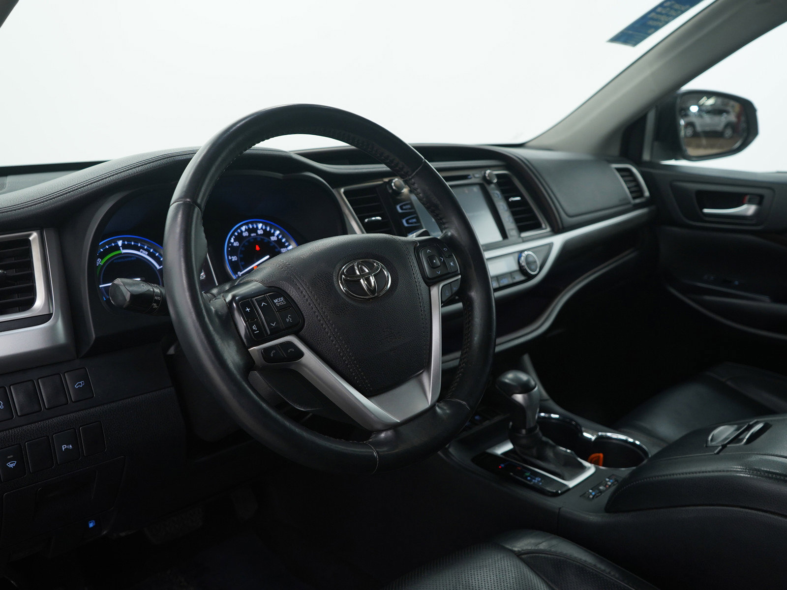 Used 2017 Toyota Highlander Limited image 27