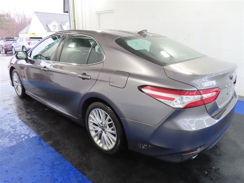 Used 2020 Toyota Camry XLE FWD image 10