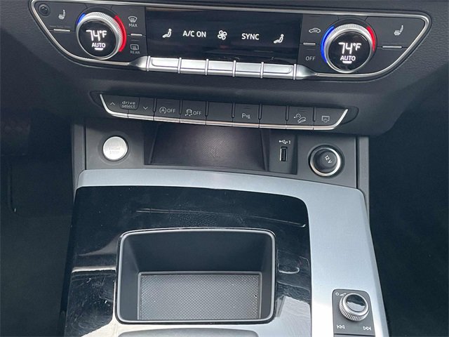 Used 2025 Audi Q5 2.0T Premium image 11