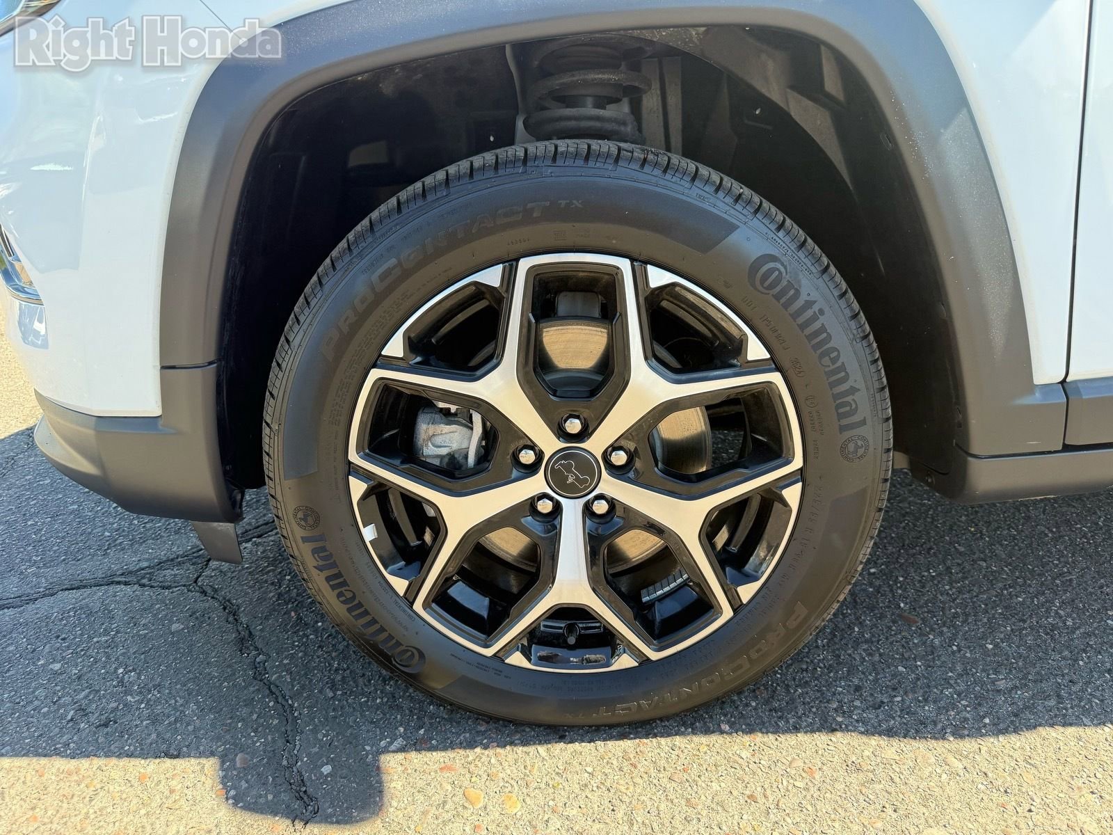 Used 2025 Jeep Compass Limited image 11