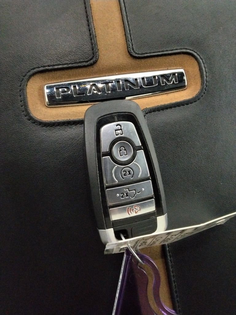 Used 2024 Ford F250 Platinum image 56