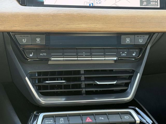 Used 2022 Audi e-tron GT Premium Plus image 10