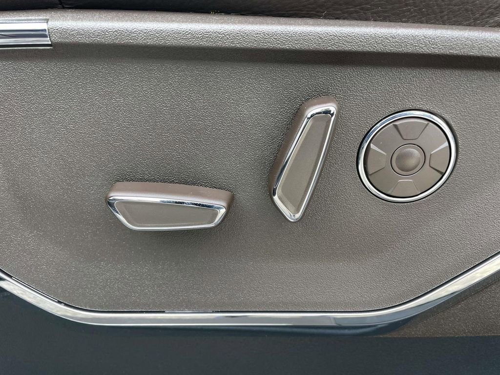 New 2026 Ford F150 King Ranch w/ Equipment Group 601A High image 13