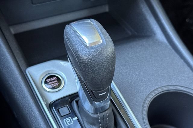 Used 2025 Nissan Altima 2.5 SV AWD/4WD image 32