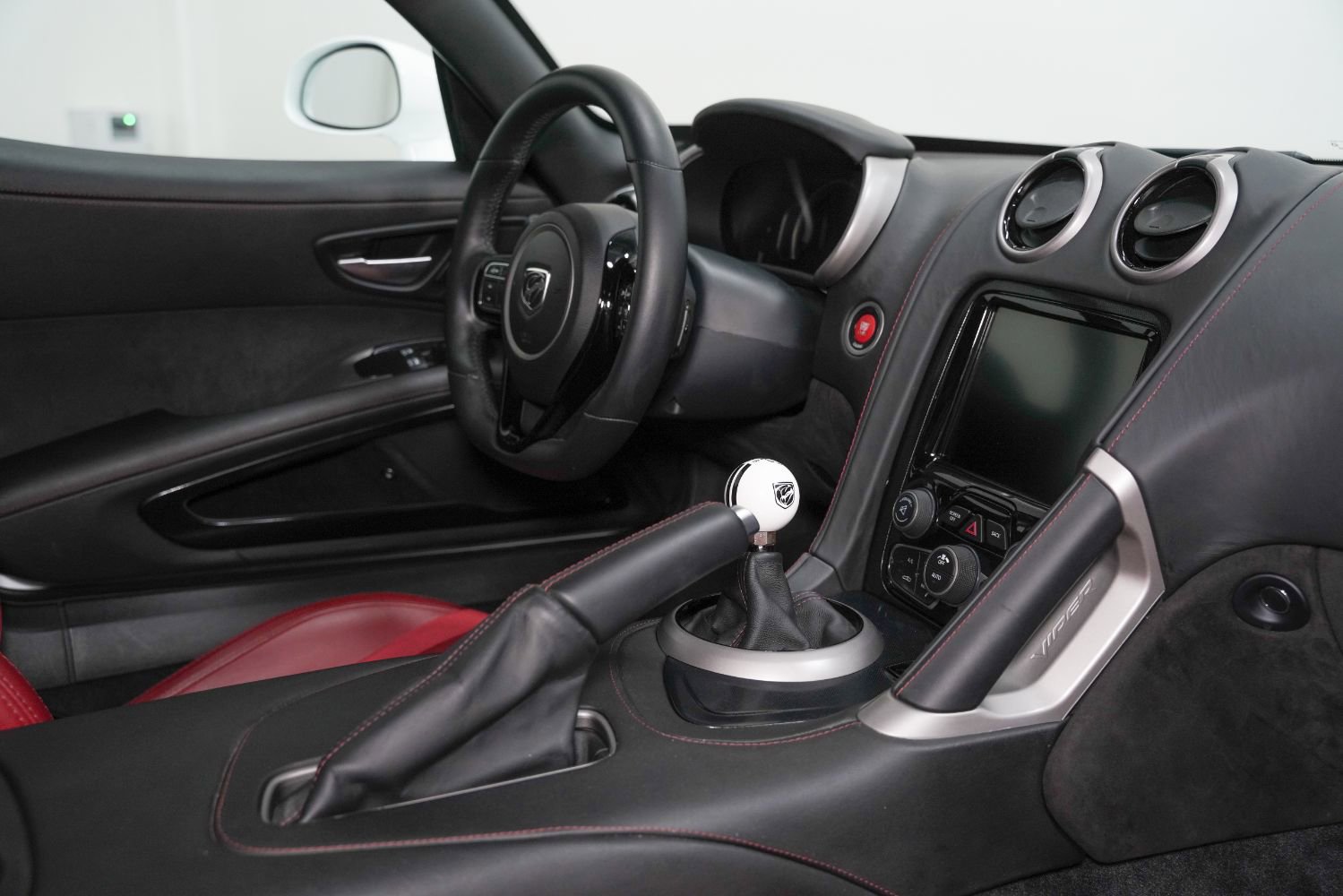 Used 2016 Dodge Viper w/ Quick Order Package 22J GT image 31