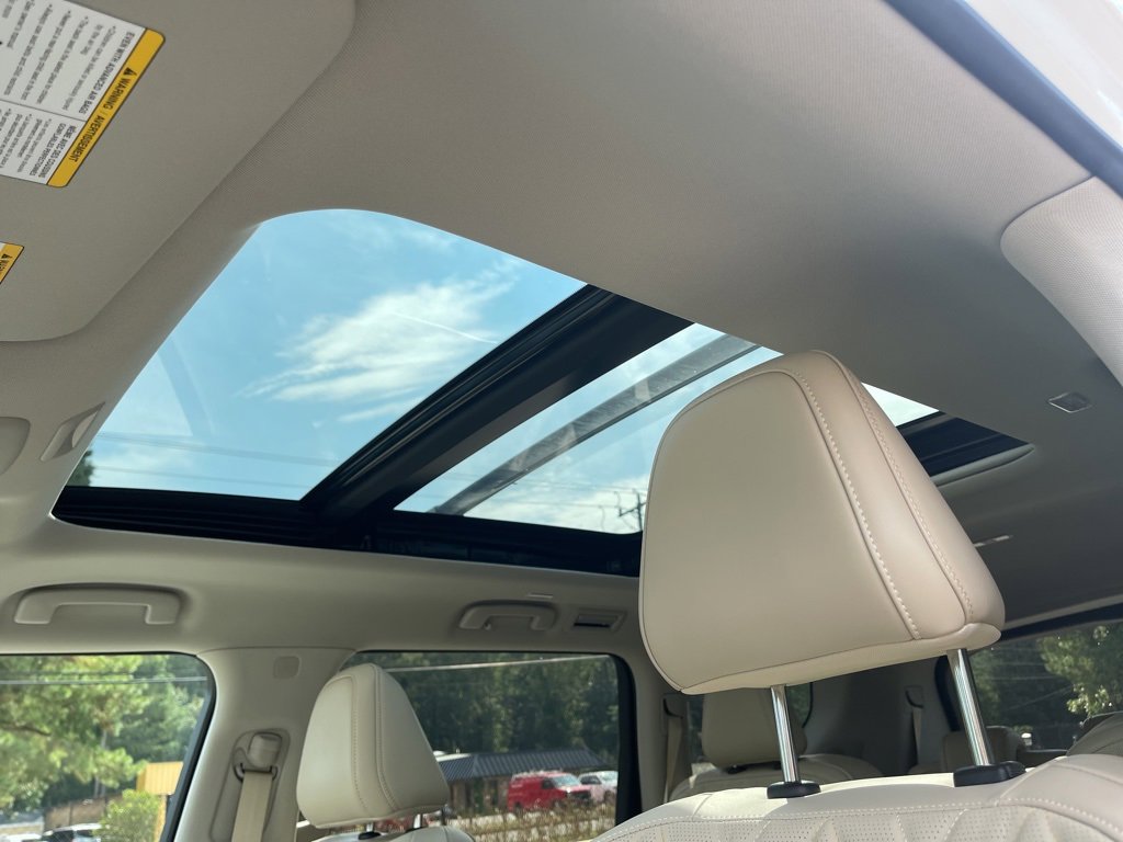 New 2025 Nissan Armada Platinum image 16