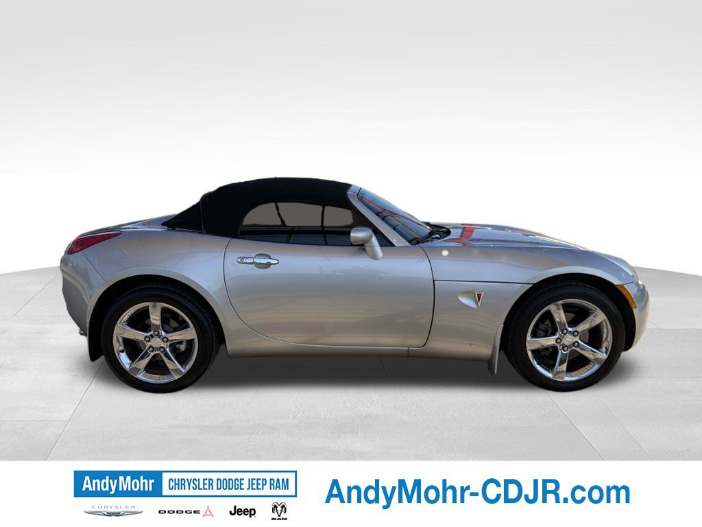 Used 2007 Pontiac Solstice Convertible w/ Premium Package RWD image 8