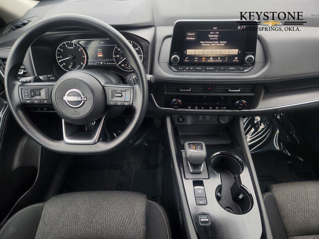 Used 2024 Nissan Rogue SV image 26