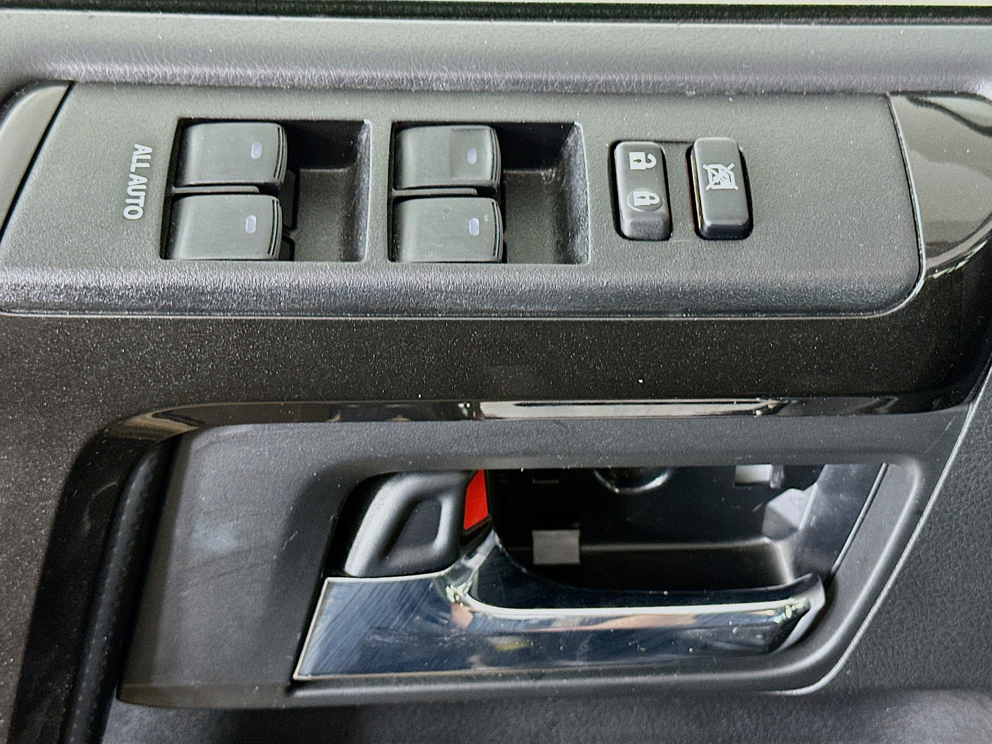 Used 2024 Toyota 4Runner TRD Off-Road Premium image 15