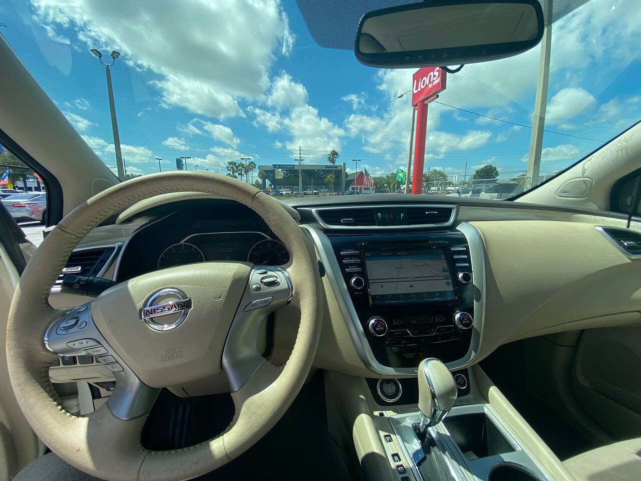 Used 2018 Nissan Murano SV w/ Premium Package AWD/4WD image 10