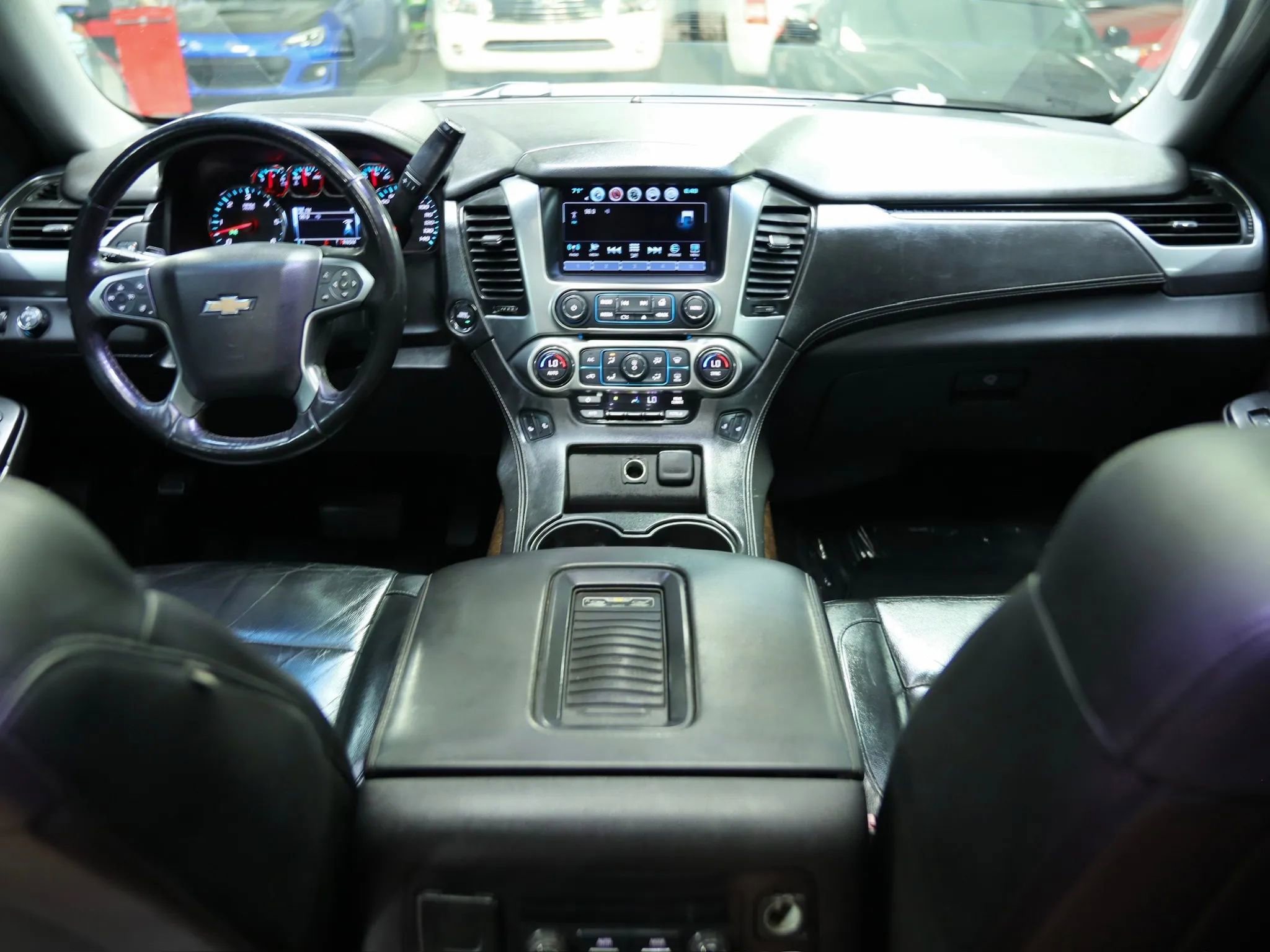 Used 2016 Chevrolet Suburban LT image 30