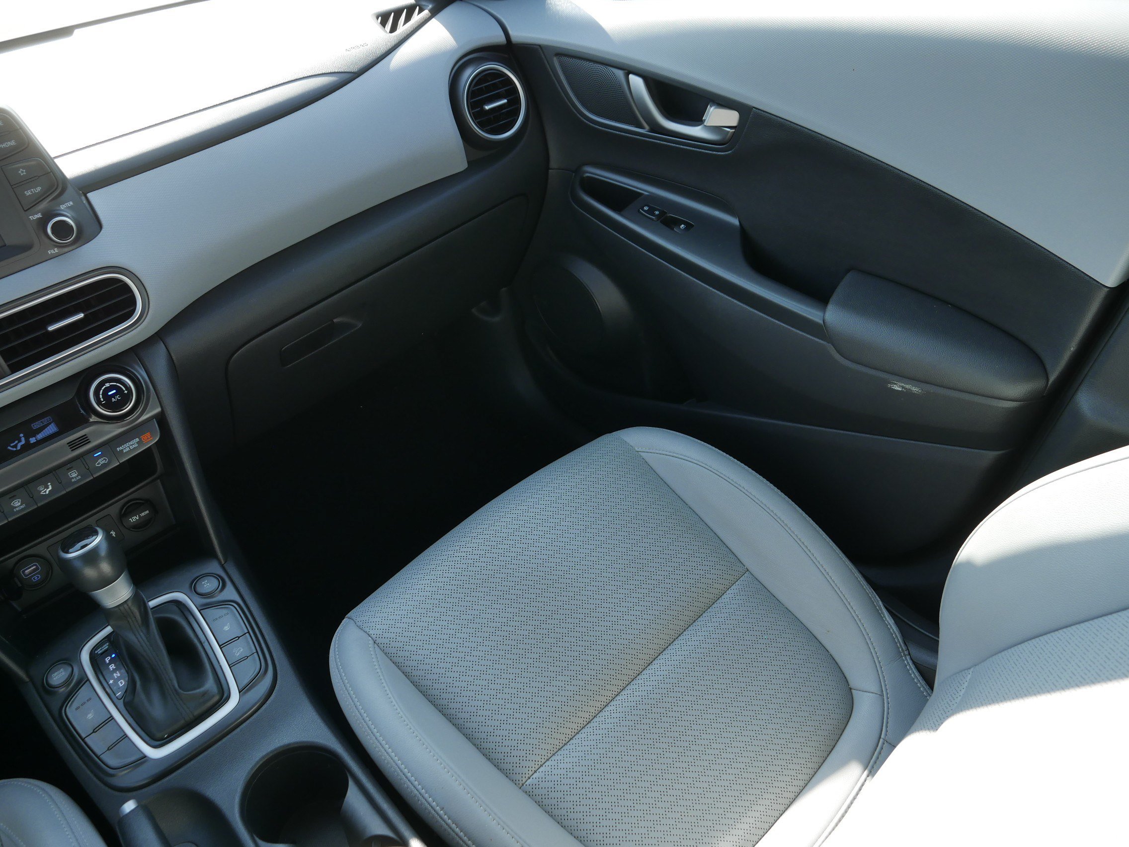 Used 2020 Hyundai Kona Limited AWD/4WD image 11