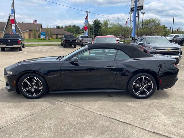 Used 2024 Ford Mustang Premium RWD image 8