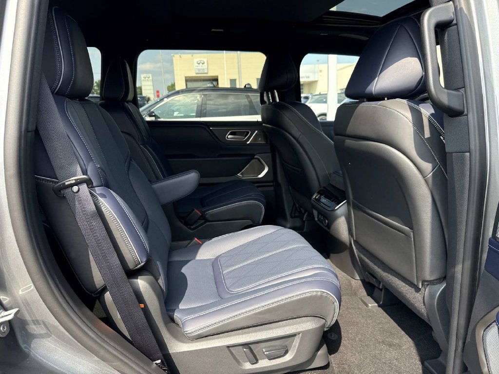 New 2027 INFINITI QX80 Sensory w/ Sport Exterior Package AWD/4WD image 21