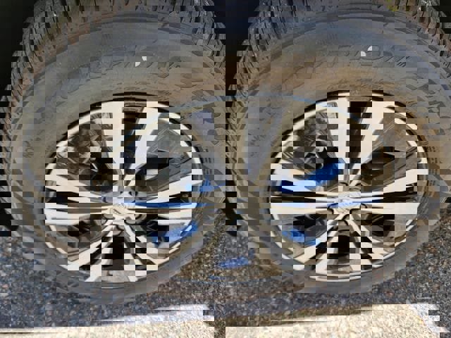 New 2025 Volvo XC60 B5 Core w/ Climate Package image 16