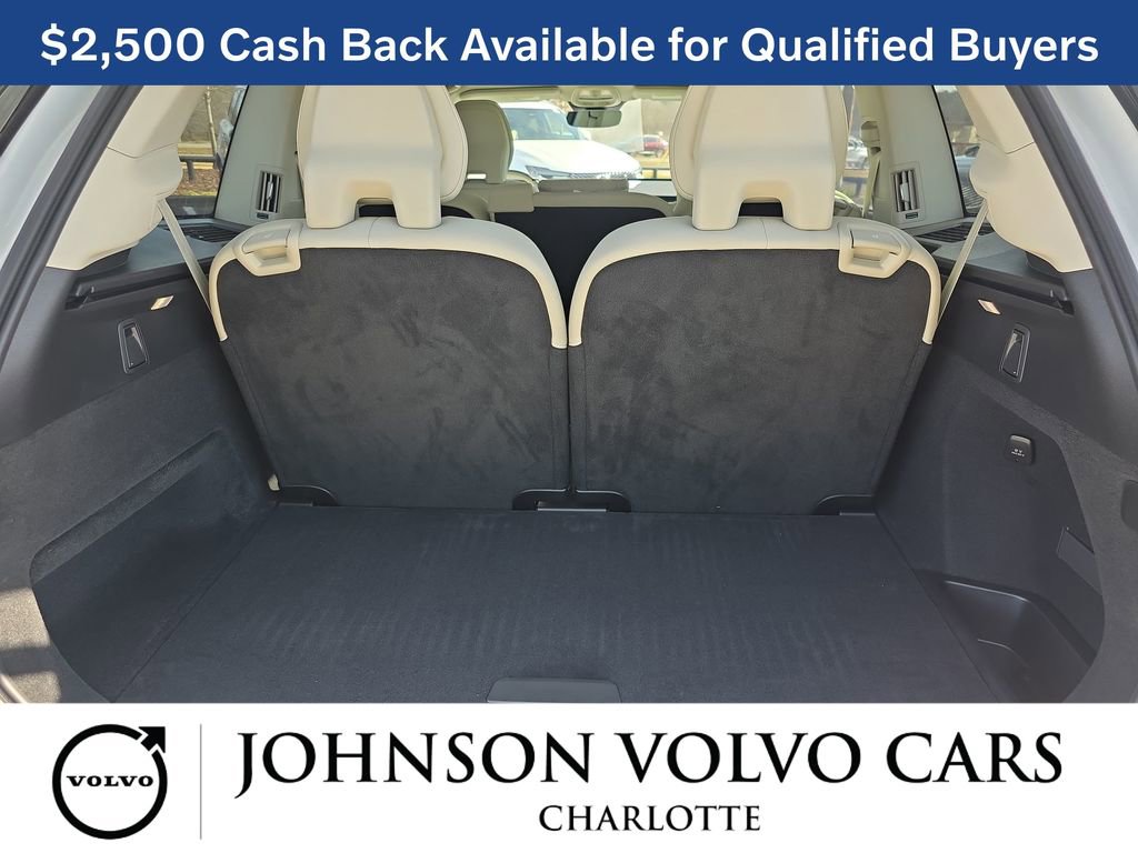 New 2026 Volvo XC90 B6 Ultra w/ Protection Package image 13